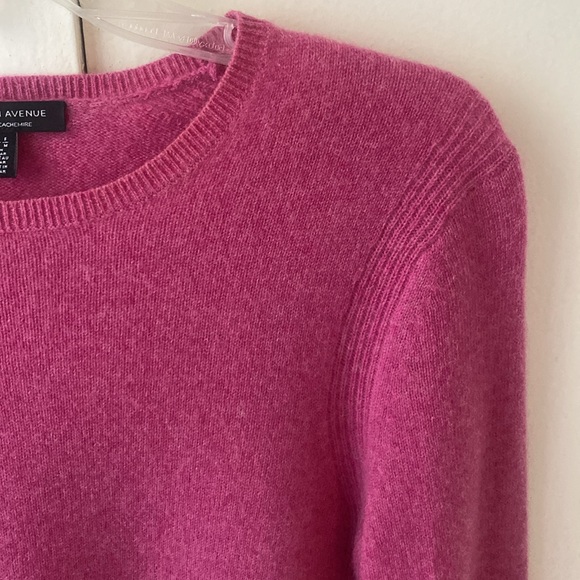 Saks Fifth Avenue cashmere sweater - Picture 5 of 16